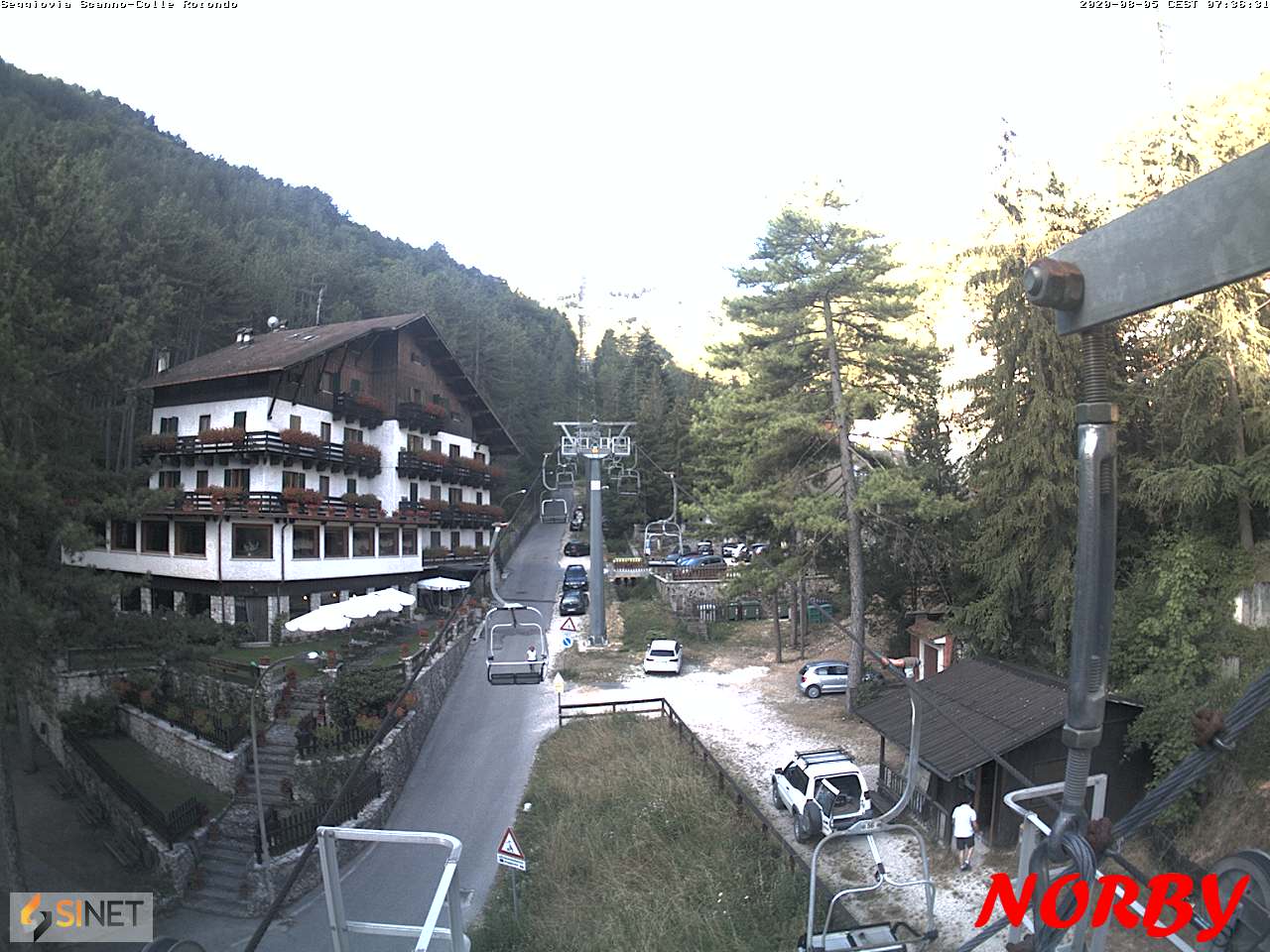 immagine della webcam nei dintorni di Roccacaramanico: webcam Scanno